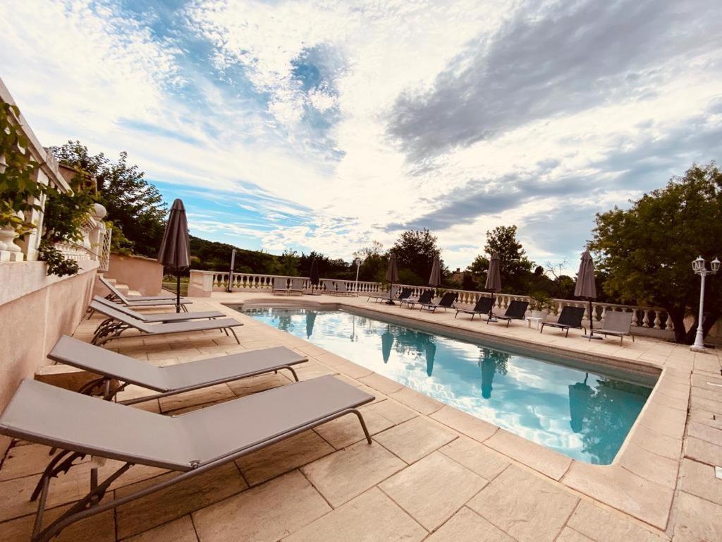 La Villa Des Ames Liees Draguignan Exterior photo